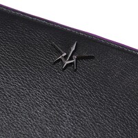 ゼロをイメージした長財布。