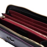 ゼロをイメージした長財布。