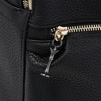 ゼロをイメージしたバッグ。