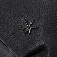 ゼロをイメージしたバッグ。