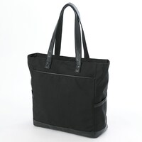 「STEINS;GATE 0」コラボアイテムのバッグ。