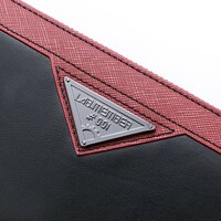 「STEINS;GATE 0」コラボアイテムの長財布。