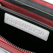 「STEINS;GATE 0」コラボアイテムの長財布。