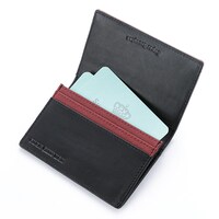 「STEINS;GATE 0」コラボアイテムのカードケース・ブラック。