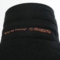 「STEINS;GATE 0」コラボアイテムのシャツ。