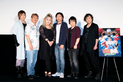 左から緒方恵美、千葉繁、PERSONZのJILLと渡邉貢、佐々木望、檜山修之。