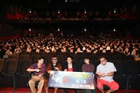 フォトセッションの様子。