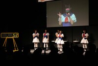 「ラピスリライツ」ステージでのプレゼン大会の様子。