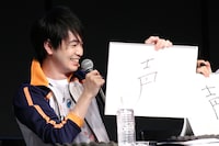 スバルの魅力を「声」と回答する小林裕介。