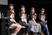 「ラストピリオド」ステージの様子。左から原田彩、楓鬼頭明里、真野あゆみ、井澤詩織。
