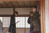 「映画 銀魂2 掟は破るためにこそある SILVER MEMORIES ビジュアルブック」に収録される写真。