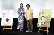 左からのん、片渕須直監督。