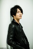 土佐健斗役の細谷佳正。