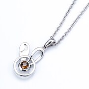 神無月郁モデルのネックレス。