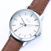 神無月郁モデルの腕時計。