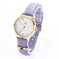 睦月始モデルの腕時計。