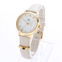 師走駆モデルの腕時計。