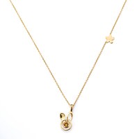 卯月新モデルのネックレス。