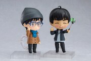 「ねんどろいど ピチット・チュラノン」と別売りの「ねんどろいど 勝生勇利 私服Ver.」を並べた様子。