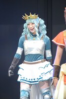 潮紗理菜演じる二葉さな。