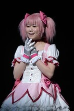 丹生明里演じる鹿目まどか。