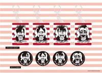 楳図かずおとゴールデンボンバーのコラボグッズ。