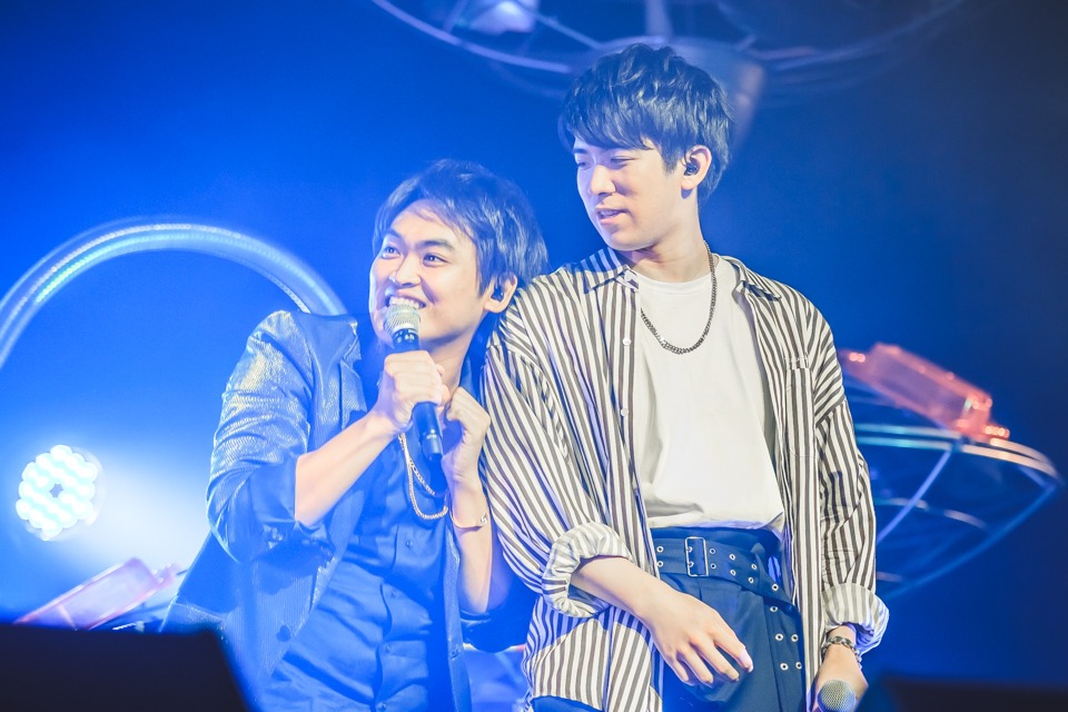 木島隆一と伊東健人。（Photo by 粂井健太）
