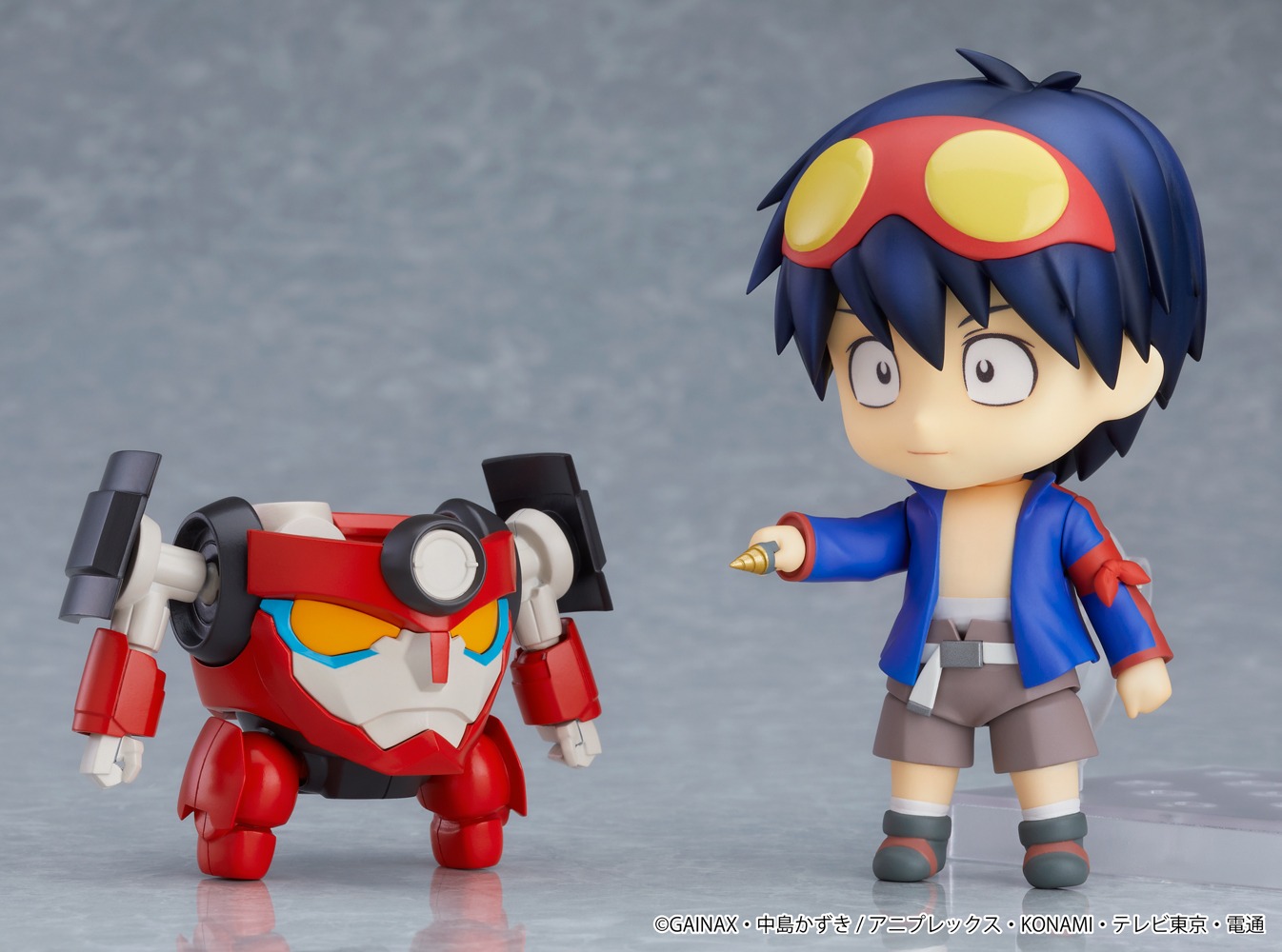 「MODEROID グレンラガン」と「ねんどろいど シモン」。