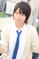 影山茂夫役の伊藤節生。