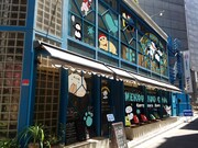 カレー沢薫コラボカフェの外装イメージ。