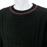 黒森峰女学園モデルのニット。