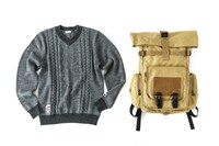 アンツィオ高校モデルのリュックとニット。