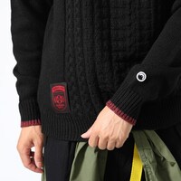 黒森峰女学園モデルのニット着用例。