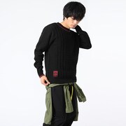 黒森峰女学園モデルのニット着用例。