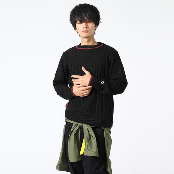 黒森峰女学園モデルのニット着用例。