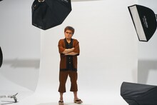 長谷川泰三役の立木文彦。