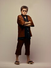 長谷川泰三役の立木文彦。