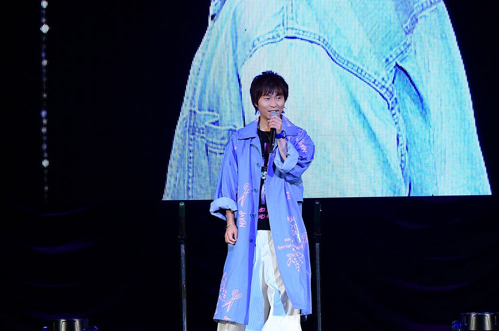 「BAKUMATSU」ステージの模様。沖田総司役の代永翼。(c)FURYU／BAKUMATSU製作委員会