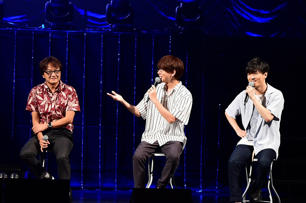 「星合の空」ステージの模様。左から赤根和樹監督、桂木眞己役の花江夏樹、新城柊真役の畠中祐。(c)赤根和樹/星合の空製作委員会