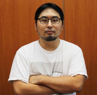 門司健吾氏