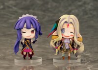 「ステファニー・ドーラ」に付属するクラミー、フィールのデフォルメフィギュア。