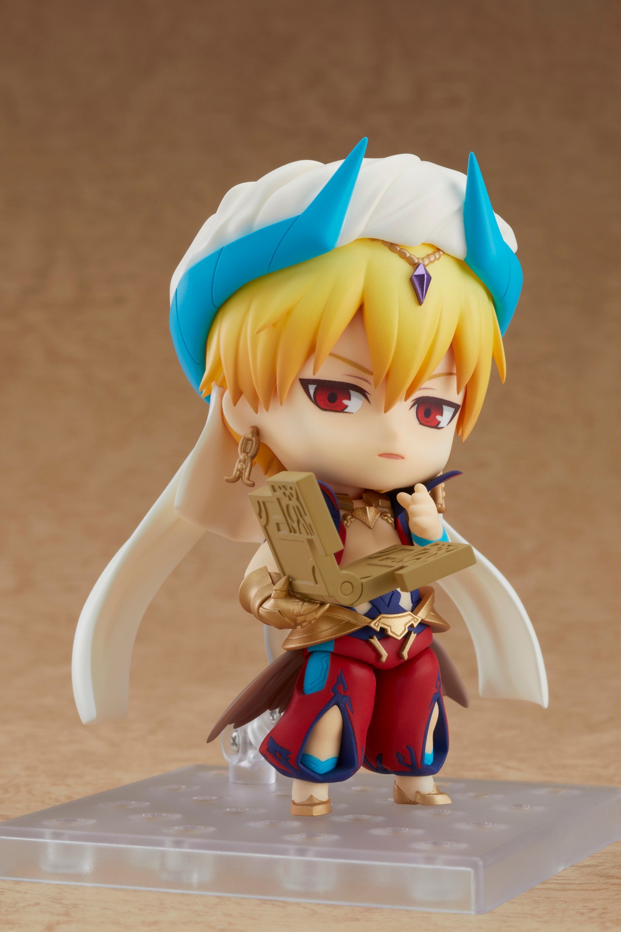 「ねんどろいど キャスター/ギルガメッシュ 霊基再臨 Ver.」