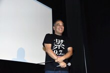 佐藤祐市監督。