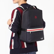 TVアニメ「ノーゲーム・ノーライフ」をモチーフにしたリュックの使用例。