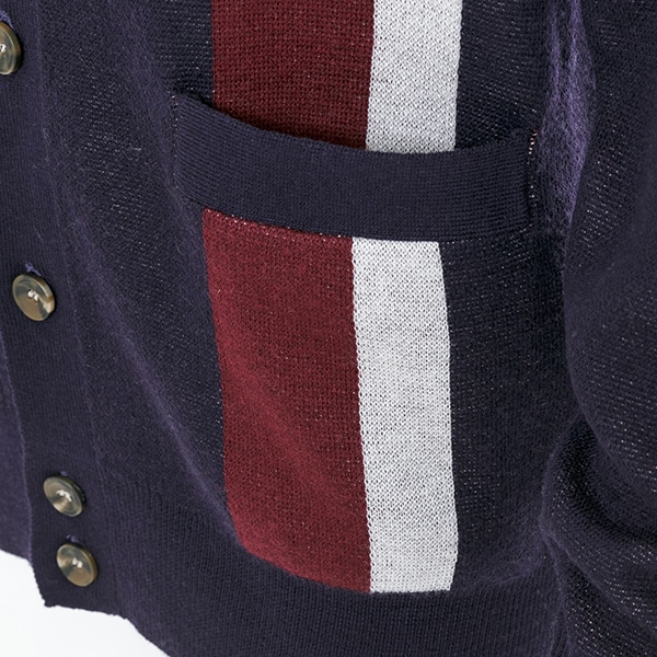 TVアニメ「ノーゲーム・ノーライフ」をモチーフにしたカーディガン。