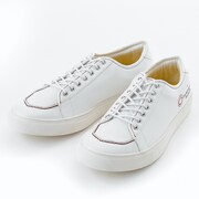 TVアニメ「ノーゲーム・ノーライフ」をモチーフにしたスニーカー。