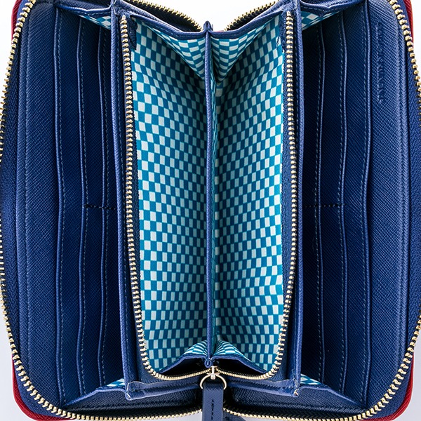 TVアニメ「ノーゲーム・ノーライフ」をモチーフにした財布。