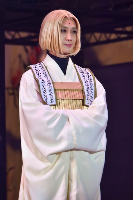 三上俊扮する光明三蔵法師。カメラマン：鏡田伸幸