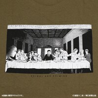 カーキ「栞と紙魚子 晩餐Tシャツ」