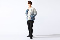 司波深雪をモチーフにしたカーディガンの着用例。